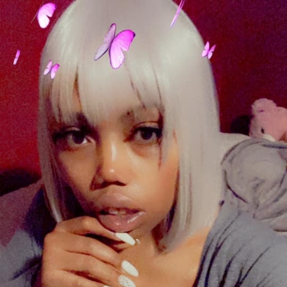 mellyj1126